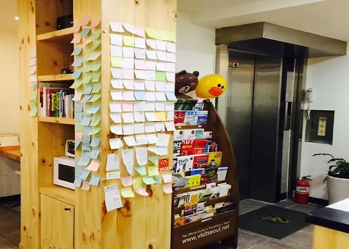 24 Guesthouse Myeongdong Avenue